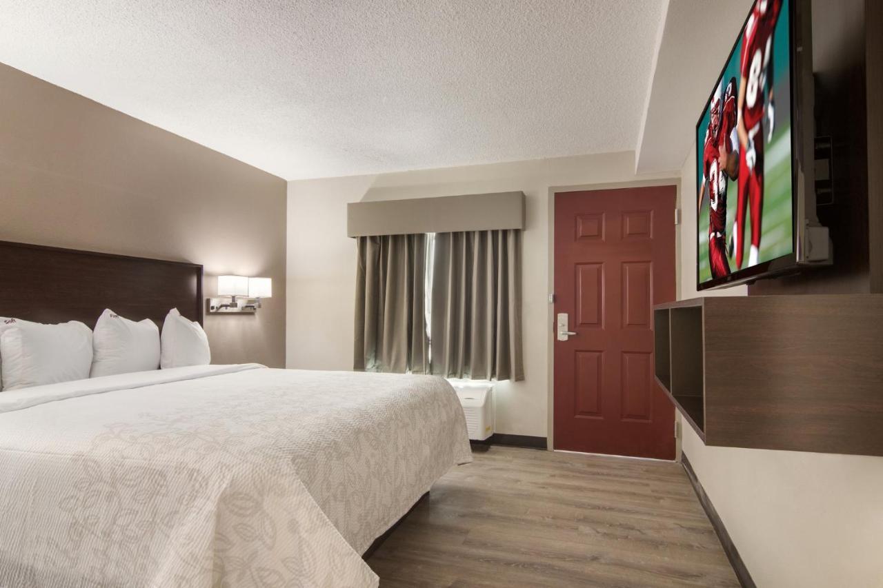 Red Roof Inn Plus & Suites Erie Zewnętrze zdjęcie