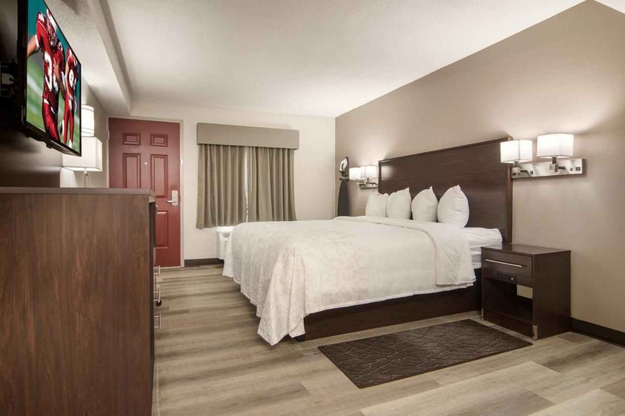 Red Roof Inn Plus & Suites Erie Zewnętrze zdjęcie